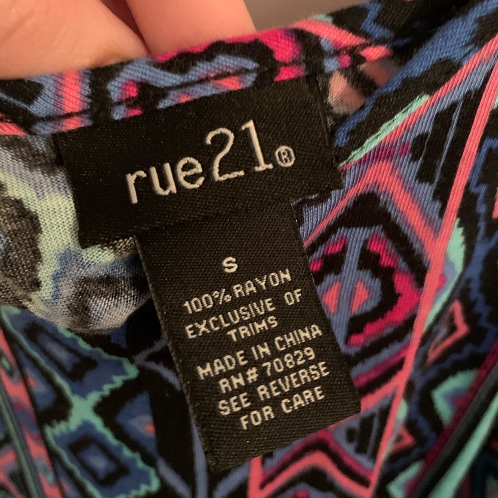Fun Rue 21 shirt! - Picture 2 of 2